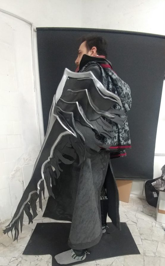 Ardyn Izunia costume complete ,with wings props
