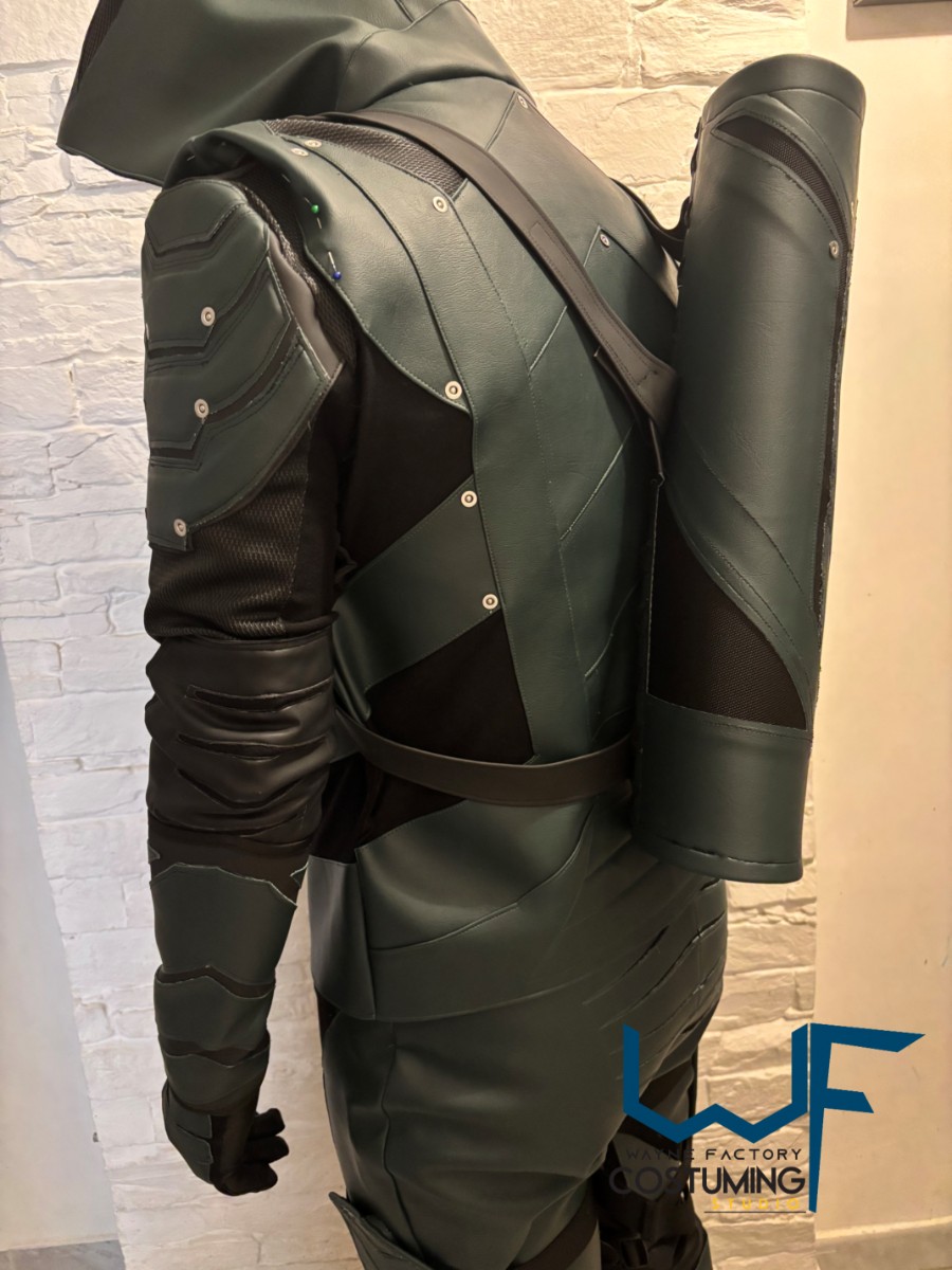 green arrow dc comics oliver queen arrowverse cosplay costume complete and props accessories