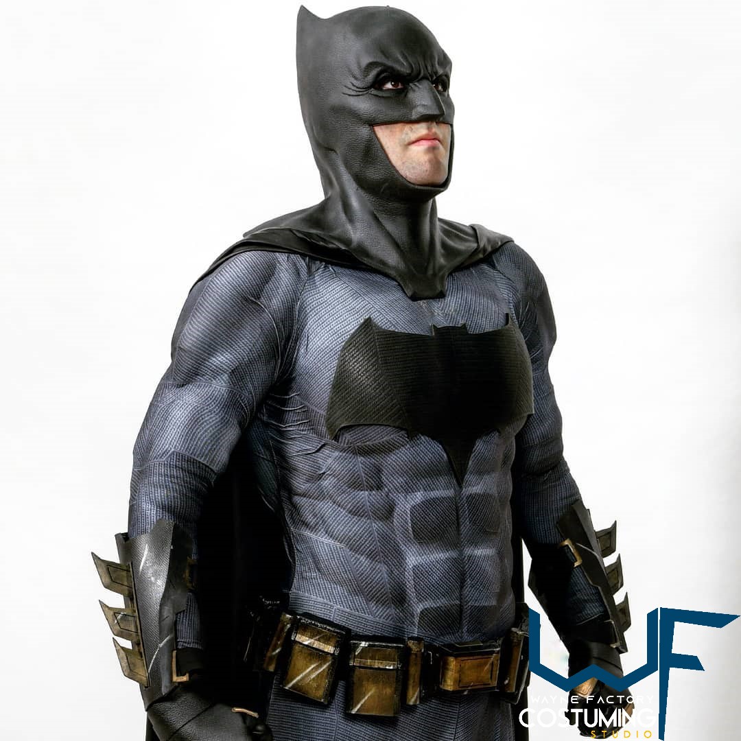 batman jla version justice league costume cosplay mask/cowl suit screen print tactical mask and version, superman vs batman armor logo emblem