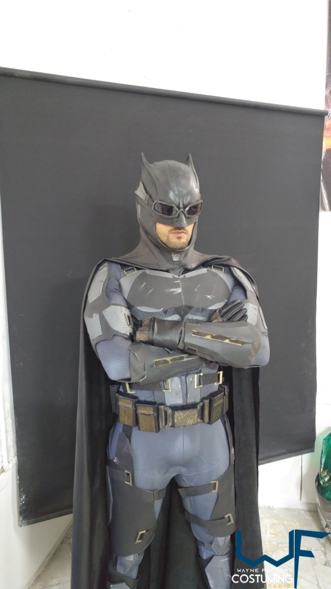 batman jla version justice league costume cosplay mask/cowl suit screen print tactical mask and version, superman vs batman armor logo emblem