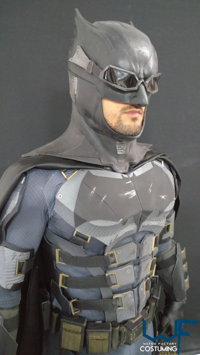 batman jla version justice league costume cosplay mask/cowl suit screen print tactical mask and version, superman vs batman armor logo emblem