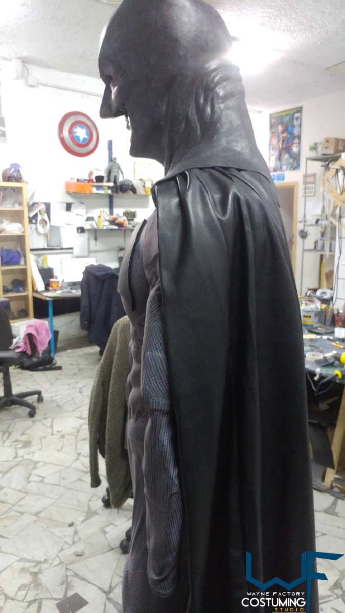 batman jla version justice league costume cosplay mask/cowl suit screen print tactical mask and version, superman vs batman armor logo emblem
