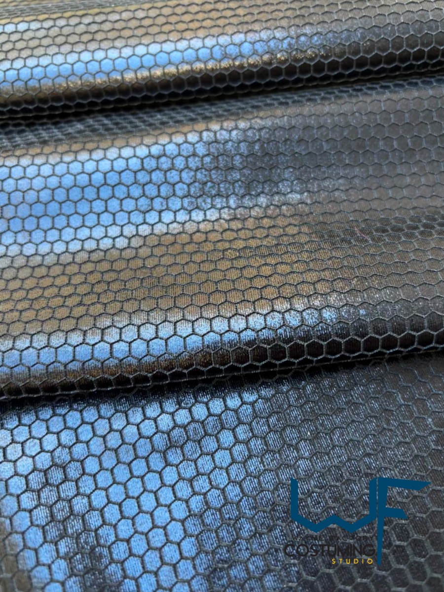 honey comb on metallic fabric shiny pattern texture screen printed fabric spandex lycra for cosplay and superhero elastic stretch tiles costume